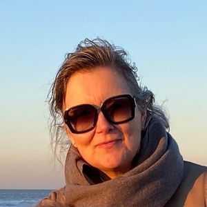 Meet your Posher, Emese